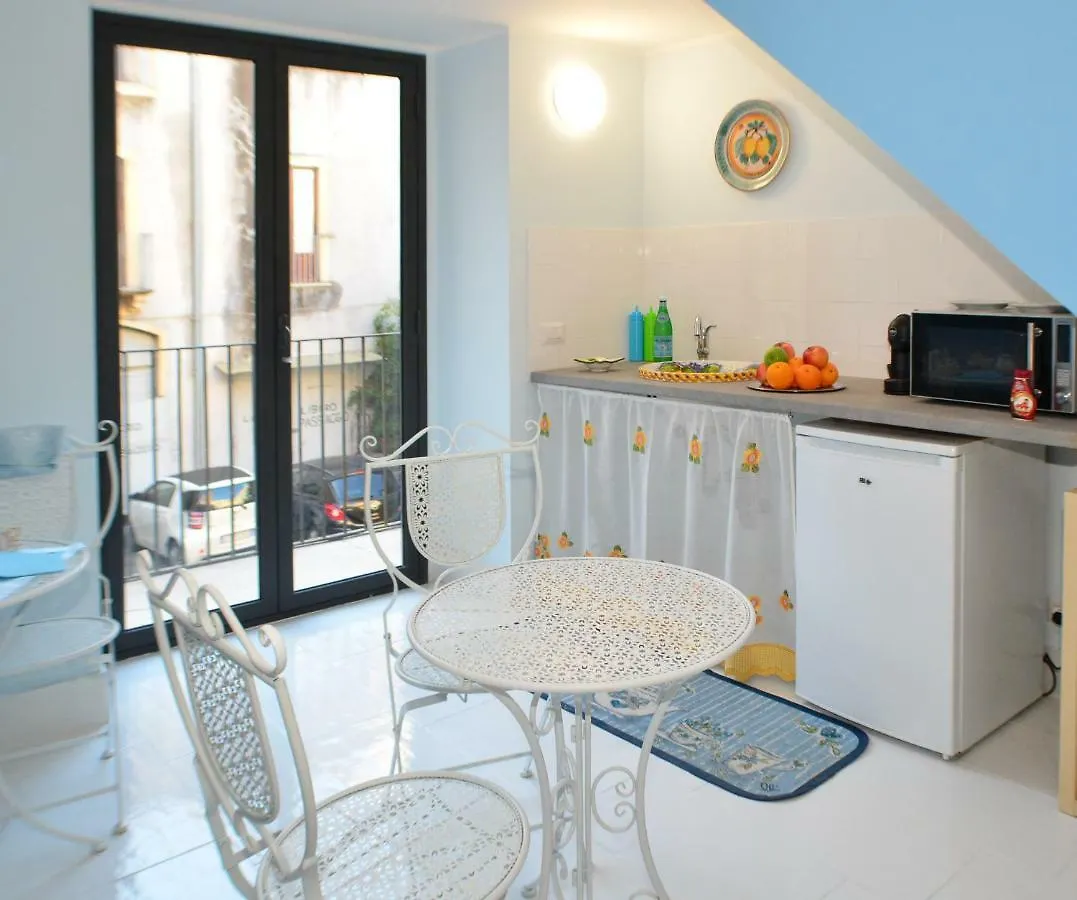** Gasthof Akemi House Luxury Accomodation Catania Italien